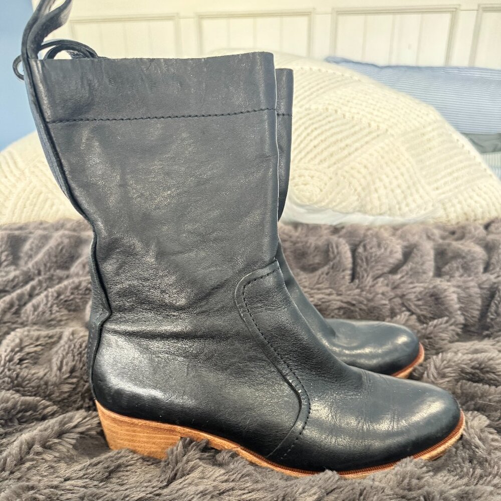 Kork-Ease Black Leather Mid-Calf Boots Size 7 | Zip Up | Classic Style